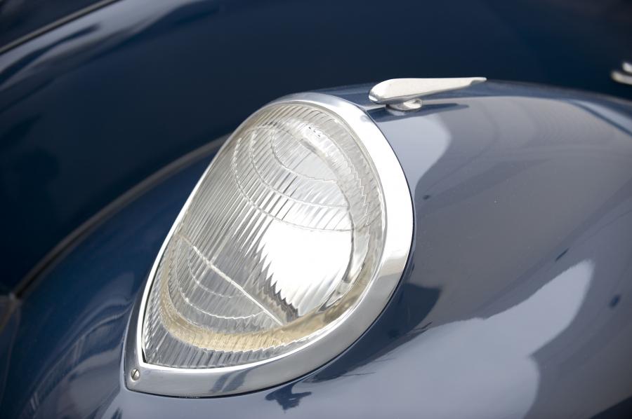  Lincoln Zephyr Sedan 1936 года  (фото 9 из 15)